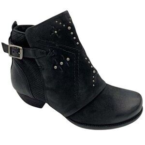 Miz Mooz NWOT Studded Accent Mills Ankle Boots Black Silver Stud Size 38/7.5-8